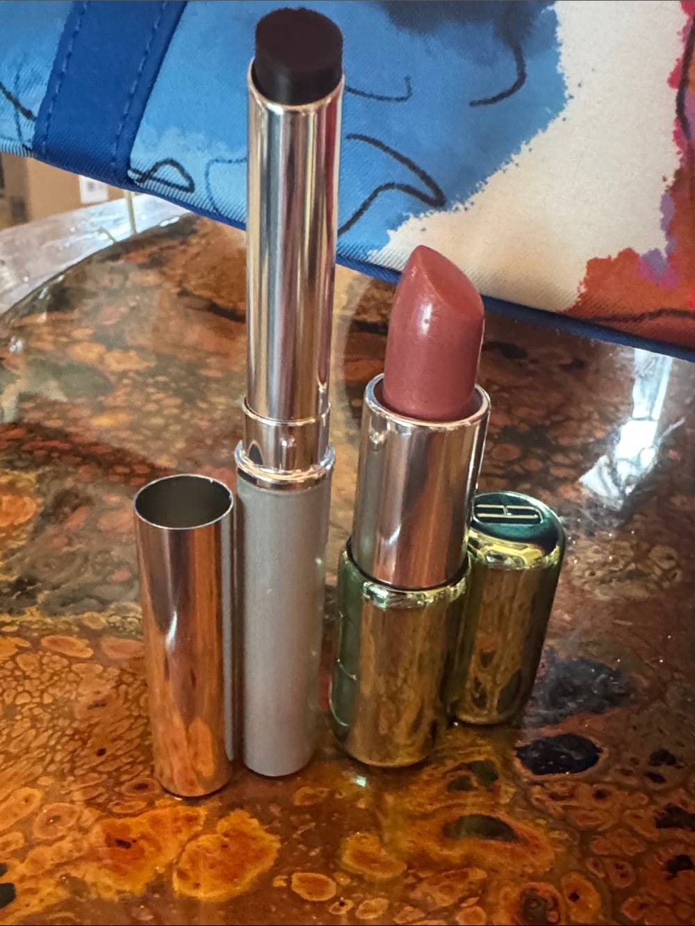 Clinique 11 Piece Makeup Set - Picture 10 of 12